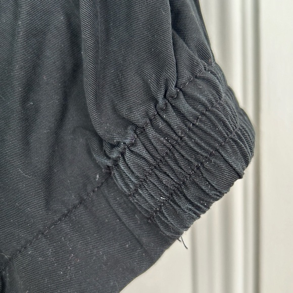 Black Off the Shoulder Blouse - Picture 2 of 4